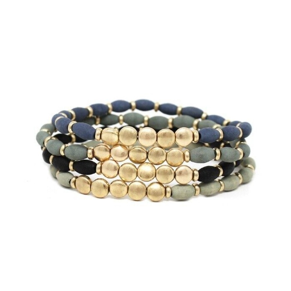 Brand New 4 layers Stretch Bracelet with beads and metal button
